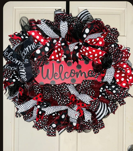 Welcome Door Wreath with Welcome sign